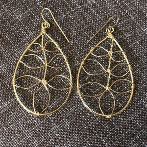 Hoop Leaf Pattern Earrings